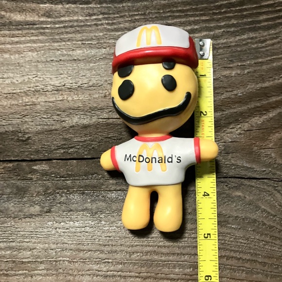McDonald’s Toy Smiley 2022 Cactus Plant Flea Maket - Picture 3 of 4